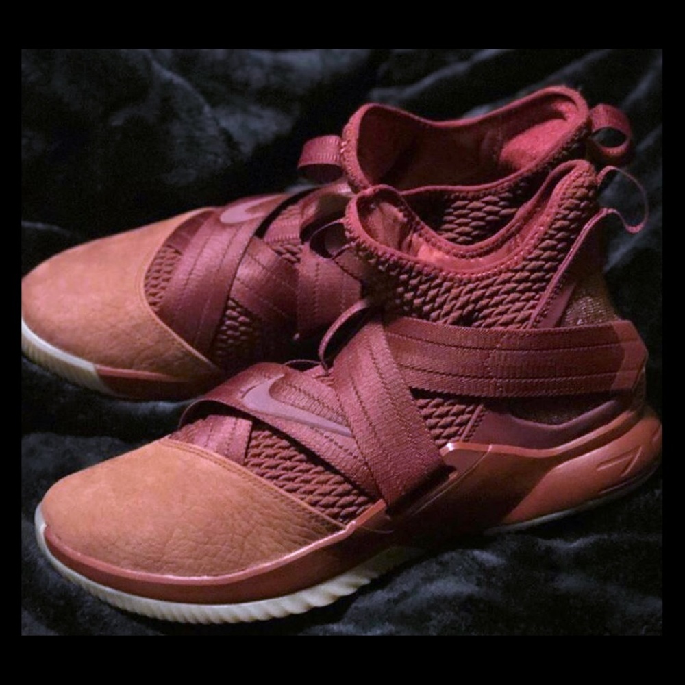 Nike Lebron xii SFG Men’s Basketball Shoes